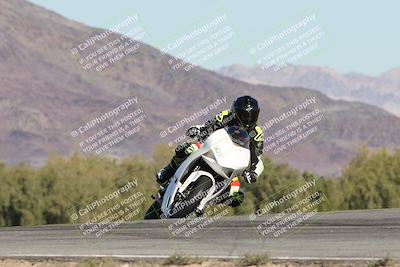 media/Dec-04-2025-Racers Edge (Thu) [[5ebc9f124d]]/3-B Group/4-Session 2 (Turn 9 Entry)/